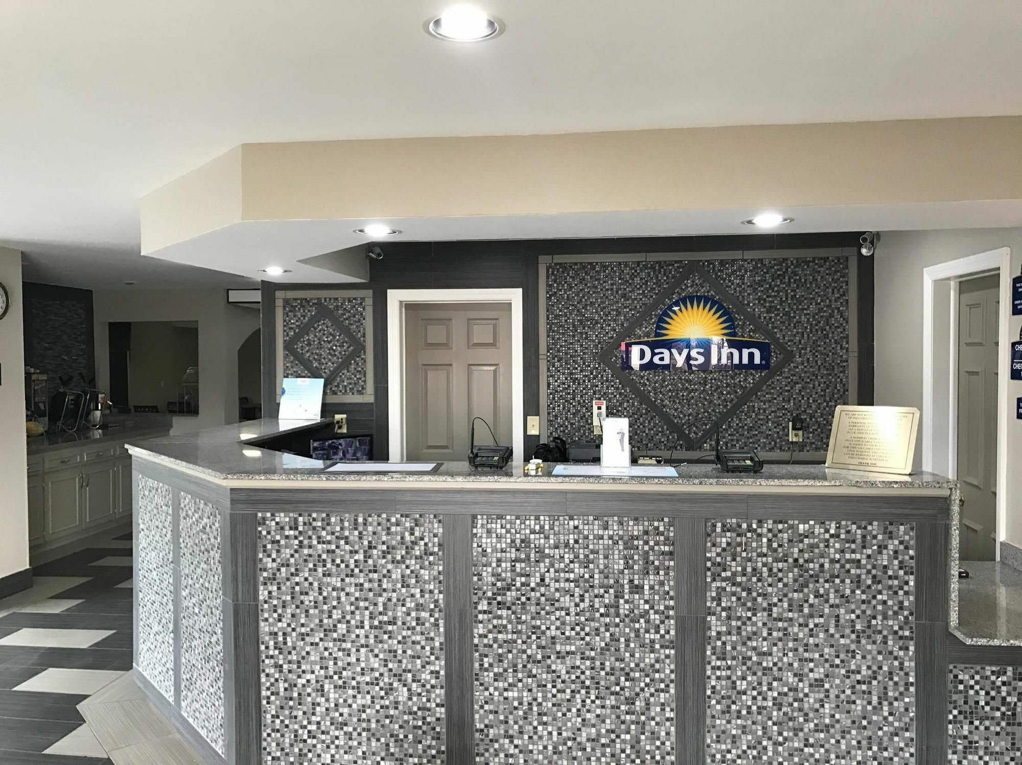 Days Inn By Wyndham Carthage Luaran gambar